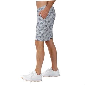 4-Way Stretch Performance Shorts
90 DEGREES BY REFLEX